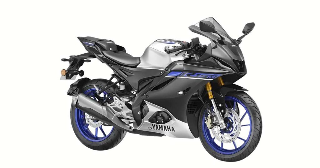 Yamaha R15M Carbon