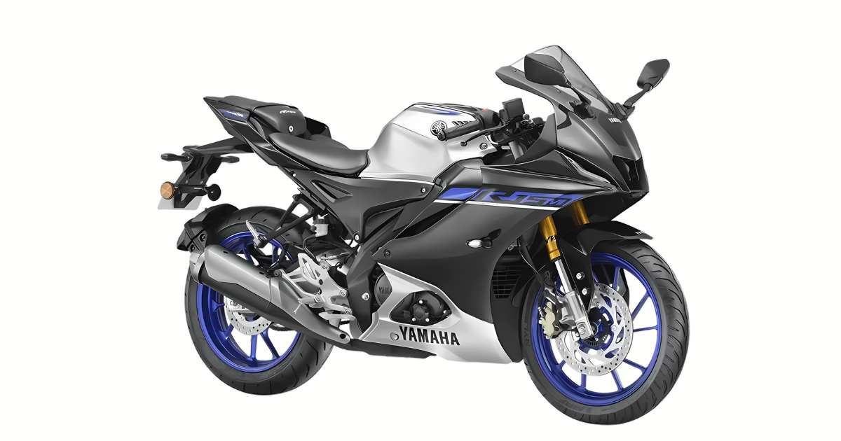 Yamaha R15M Carbon