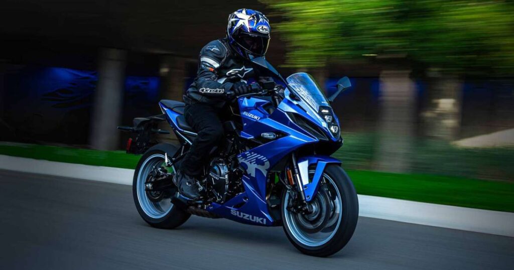 Suzuki GSX-8R