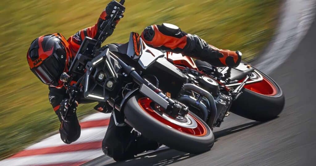 KTM 990 Duke R unveiled