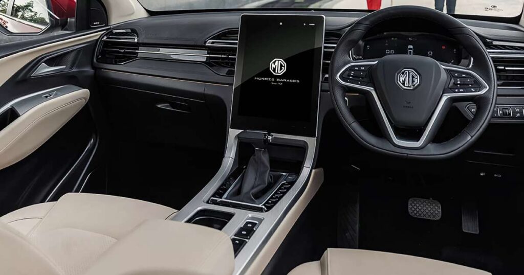 MG Hector Plus Dashboard