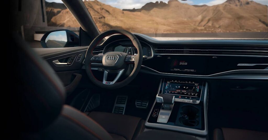 2025 Audi RS Q8 Performance