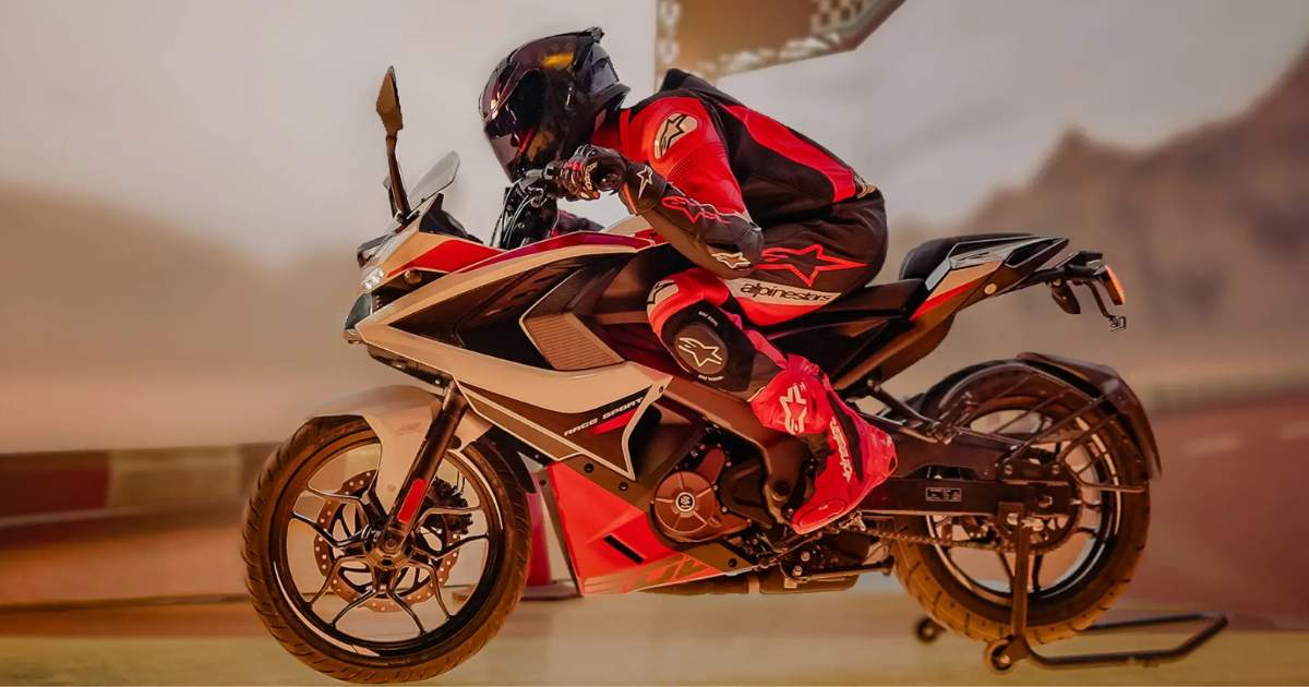 2025 Bajaj Pulsar RS 200 Launched At Rs. 1.84 Lakh