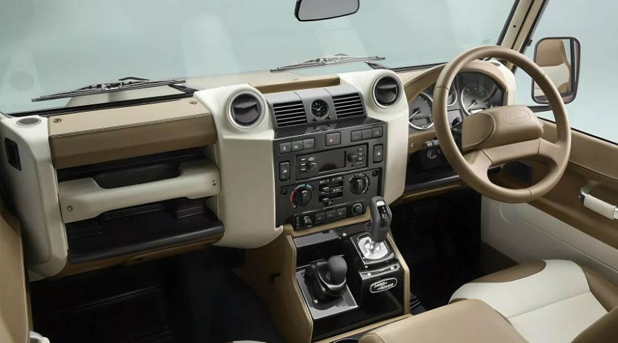 Land Rover Defender V8 Soft Top