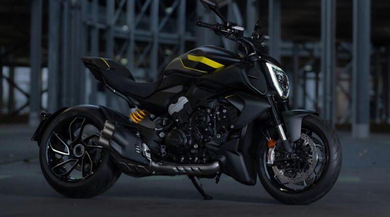 Ducati Diavel V4 RS Expected to Debut in 2026